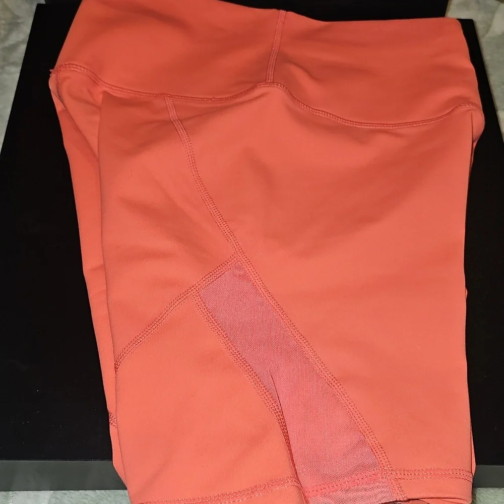 NWT Fabletics 2 piece coral outfit - Picture 9 of 11